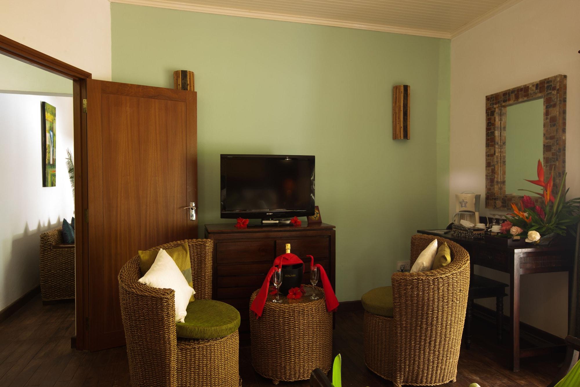 Le Relax Beach Resort Grand Anse  Exteriör bild