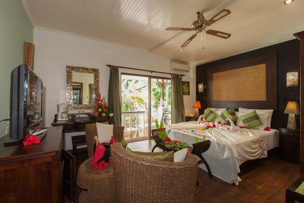 Le Relax Beach Resort Grand Anse  Exteriör bild